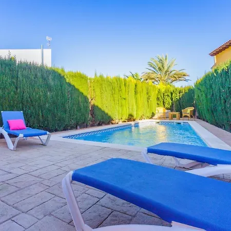 Villa Roser - Family Only